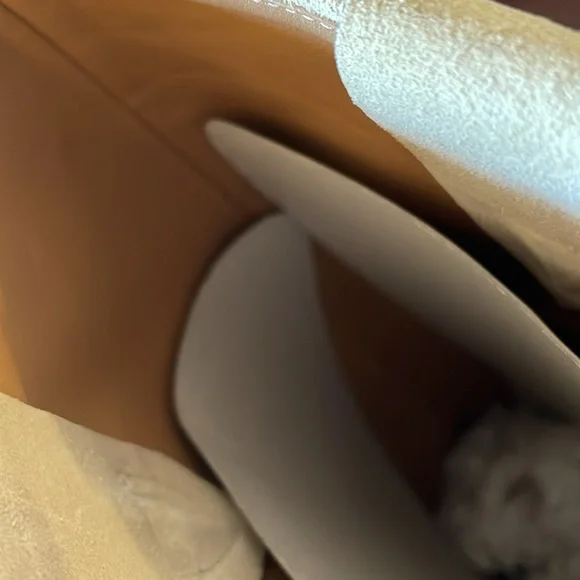 ISABEL MARANT Suede Boots in Ecru - NWT - Picture 4 of 16